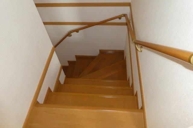 ビッグベアーＢの内装|階段
