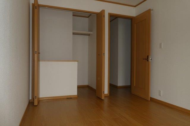 ビッグベアーＢの洋室