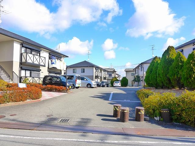 グリーンヒルズDの駐車場
