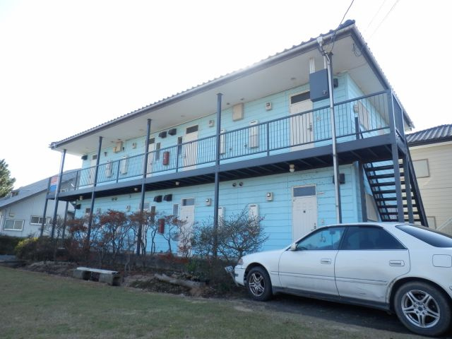 エスポアールB棟の駐車場