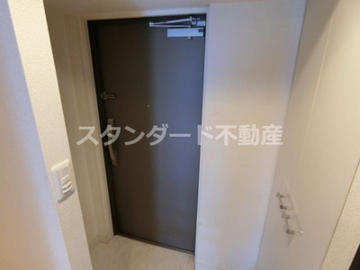 【玄関】 | アドバンス西梅田Ⅲエミネンス