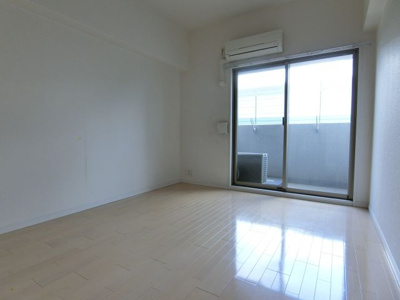 【居間・リビング】 | アドバンス西梅田Ⅲエミネンス