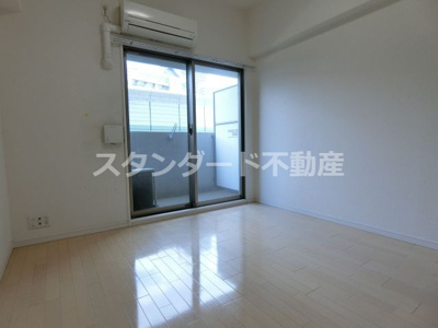 【洋室】 | アドバンス西梅田Ⅲエミネンス