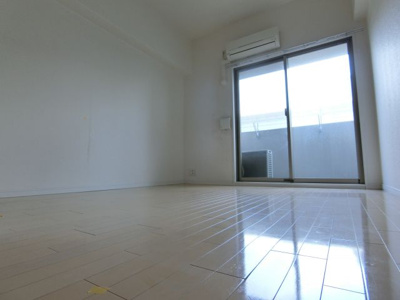 【居間・リビング】 | アドバンス西梅田Ⅲエミネンス