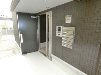 【エントランス】