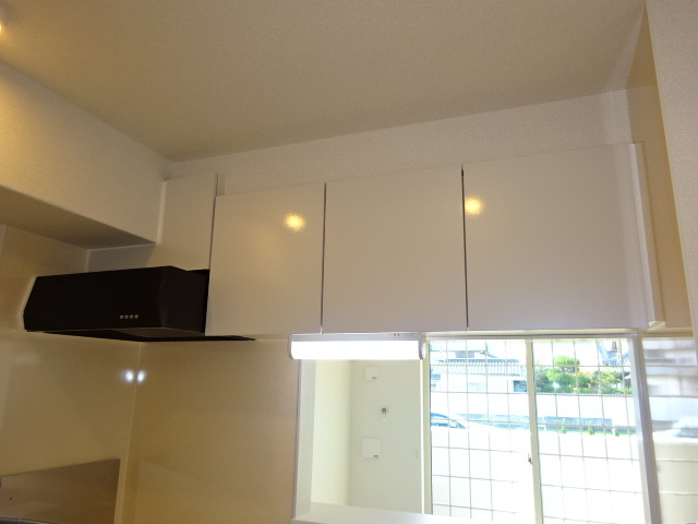 グラドゥアーレBのキッチン|キッチン上収納