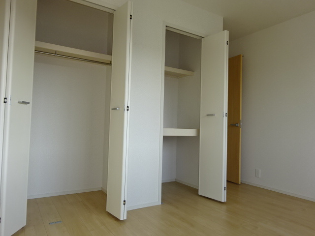 グラドゥアーレBの内装|洋室