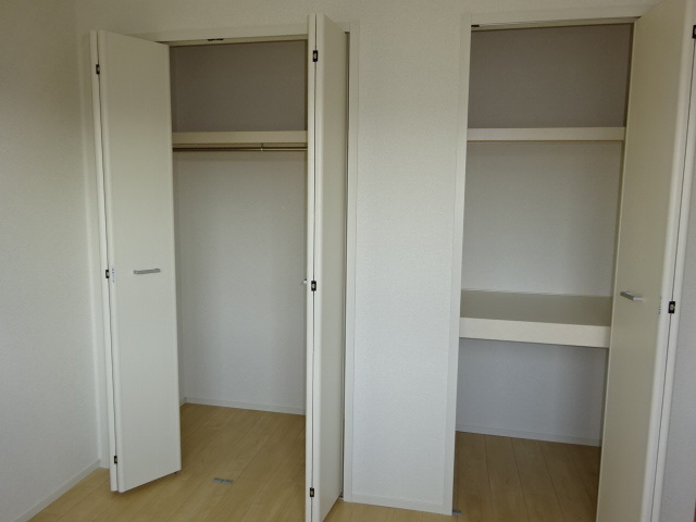 グラドゥアーレBの収納|クローゼット