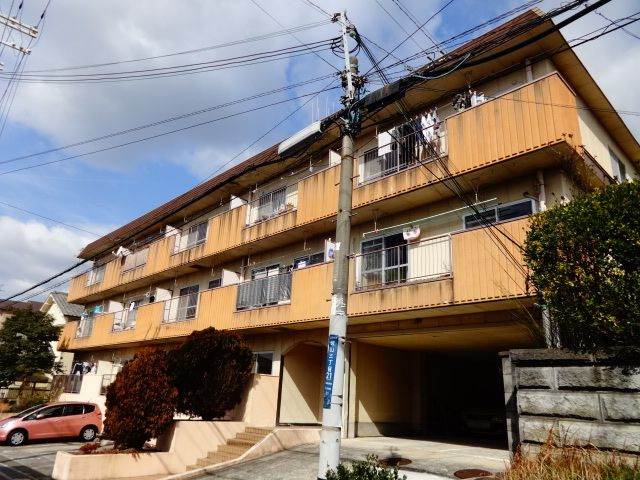 滝谷ユタカハイツの外観