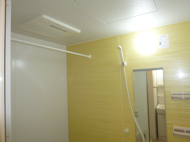 サニーパレスの浴室|浴室乾燥機