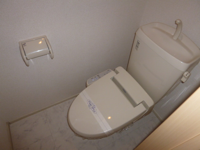 サニーパレスのトイレ|温水洗浄便座