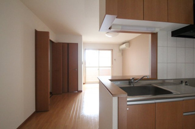 【居間・リビング】 | ドルチェ | カウンター・キッチンです