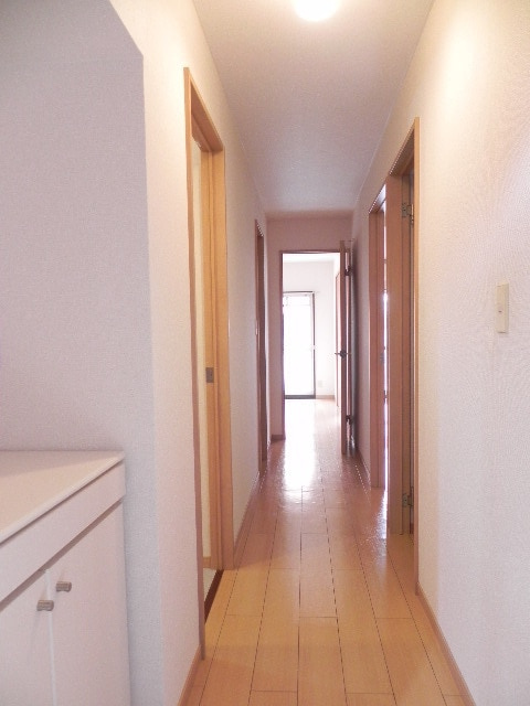 グランドール柏の玄関