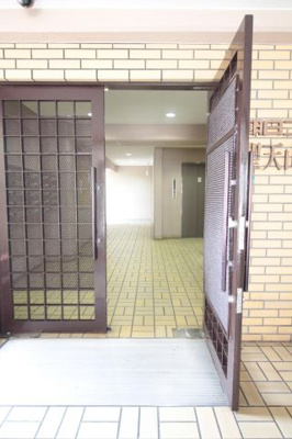 【エントランス】 | 朝日プラザ聖天山公園 | エントランス