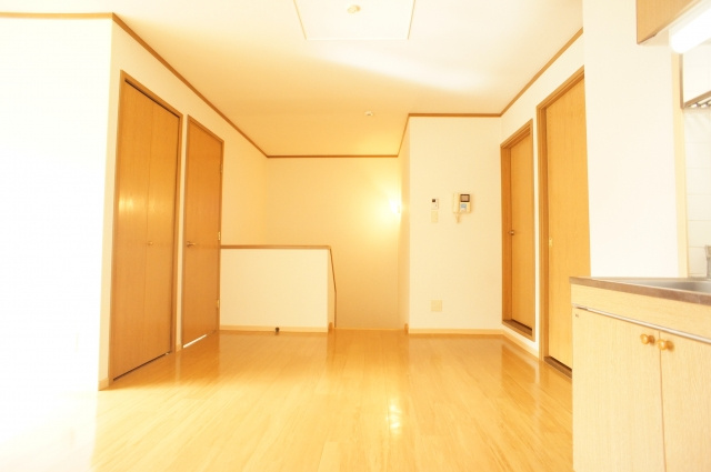 グランラシーヌの居間・リビング|★解放感あるＬＤＫ