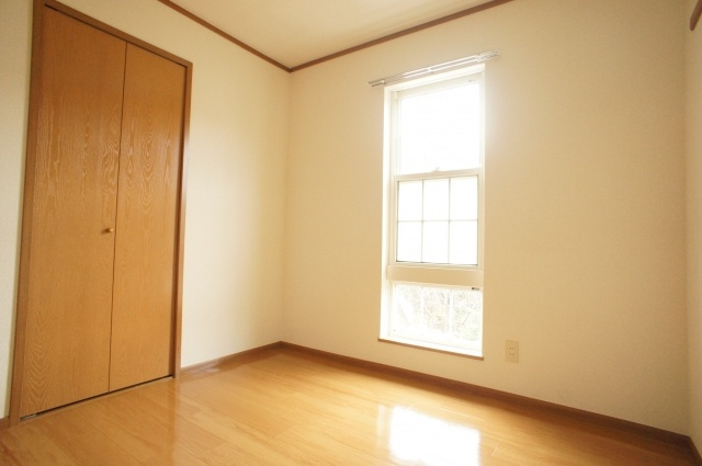 グランラシーヌの寝室|★明るい洋室