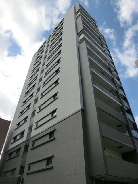 大阪市淀川区十三本町２丁目の賃貸マンションの外観