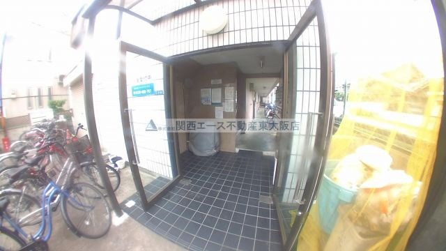 【エントランス】 | プレアール太子田