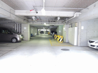 【駐車場】