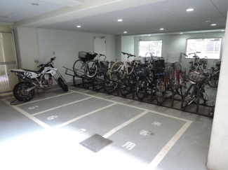 【その他共用部分】 | 駐輪場・バイク置場
