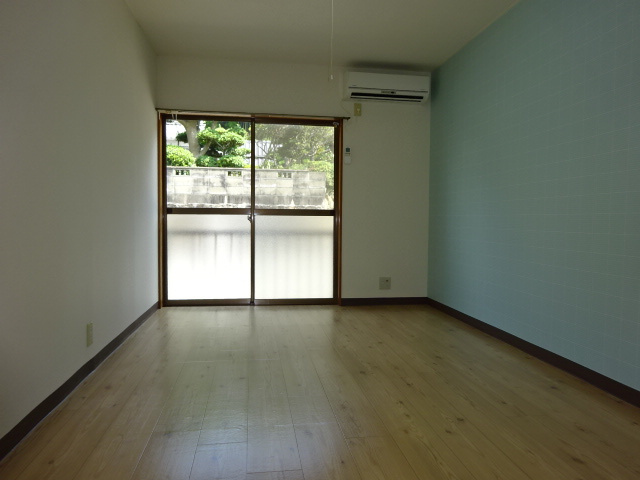 エステート中庄の内装|洋室