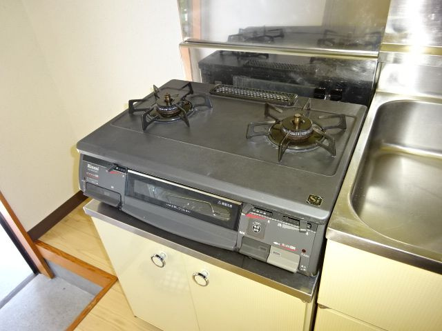 エステート中庄のキッチン|ガスコンロ