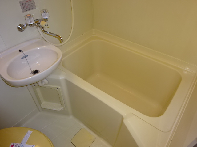 エステート中庄の浴室