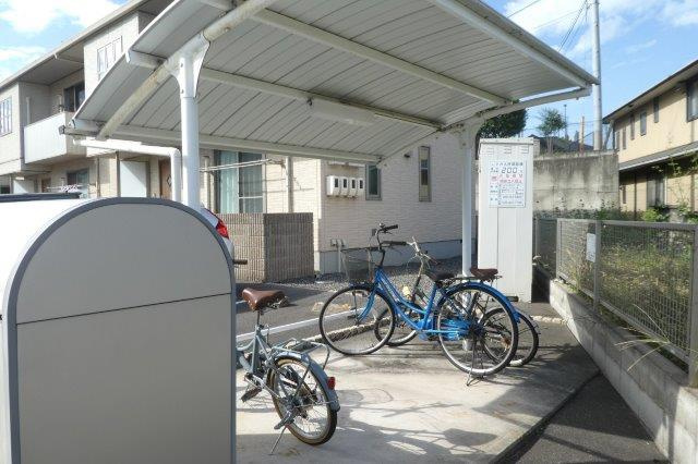 倉敷市笹沖のアパートのその他共用部分|自転車置き場
