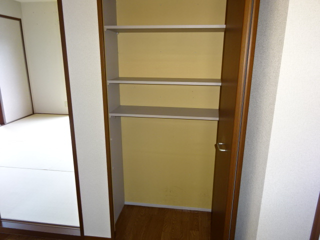 ペルレDの収納|廊下収納