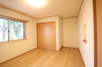 【子供部屋】 | ＹＭＮ西茂呂貸住宅 | 1F・8帖の洋室です