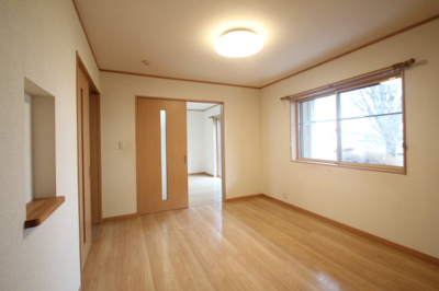 【子供部屋】 | ＹＭＮ西茂呂貸住宅 | 1F・8帖の洋室です