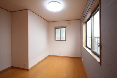 【子供部屋】 | ＹＭＮ西茂呂貸住宅 | 2F南東の洋室です
