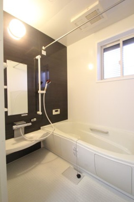 【浴室】 | ＹＭＮ西茂呂貸住宅 | 浴室乾燥機＆追い焚き付きの一坪バス！