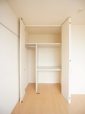 【収納】 | メゾン・ボヌールＥ | リビングには便利な収納があります♪