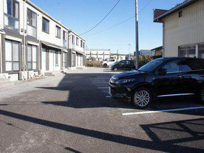 【駐車場】 | メゾン・ボヌールＥ | 駐車場2台込みです♪