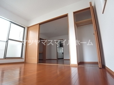 【寝室】 | ハイツクレスト