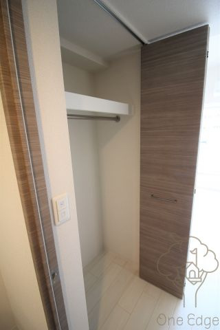ララプレイス梅田西イルミナーレの収納