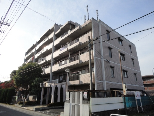 鶴ヶ島市大字上広谷の賃貸マンションの外観