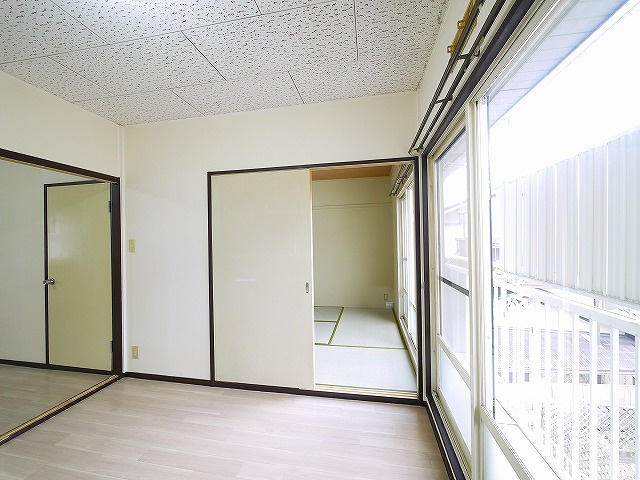 エスポワール神殿町の洋室|ゆったりした洋室です