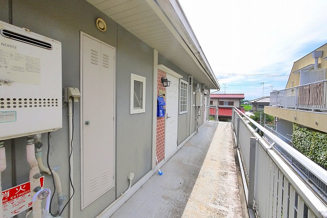 エスポワール神殿町のその他共用部分|毎日通るエントランスはこのようになっています