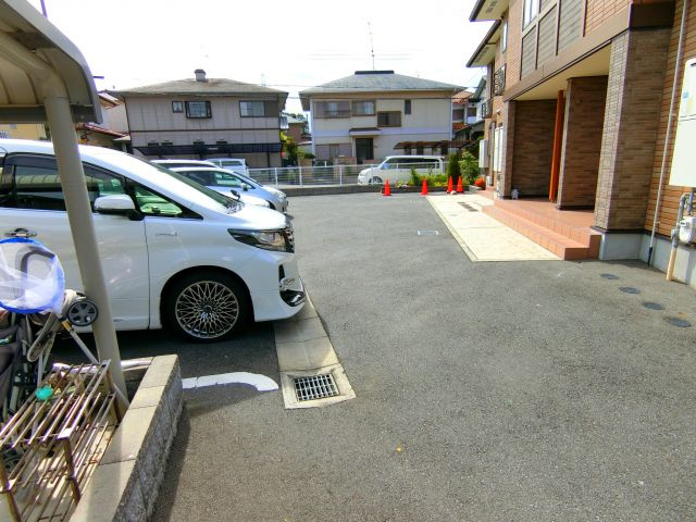 ヴィティス・ハイツの駐車場