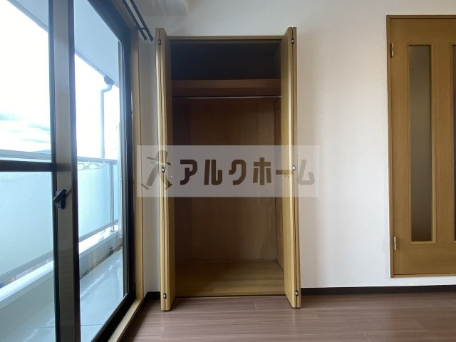 トレイズ2の収納|トレイズ2（藤井寺）　クローゼット