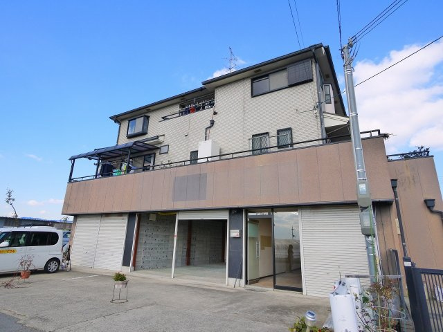 東九条事務所倉庫の外観