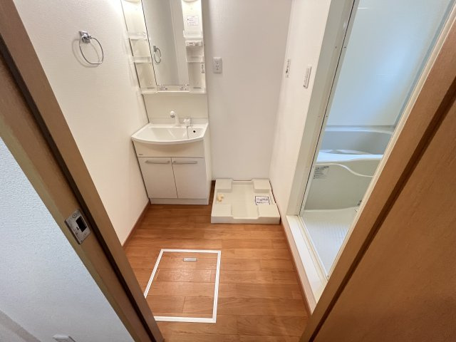 ボナールA棟の洗面所