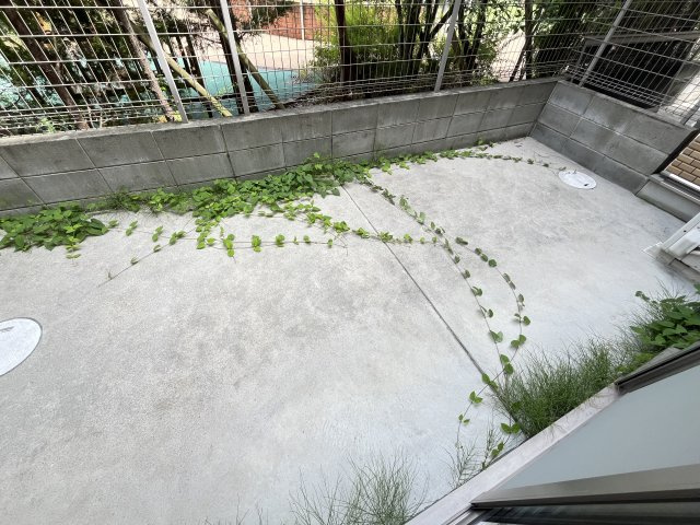 ボナールA棟のバルコニー