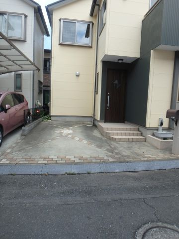 坂戸市花影町の一戸建ての外観