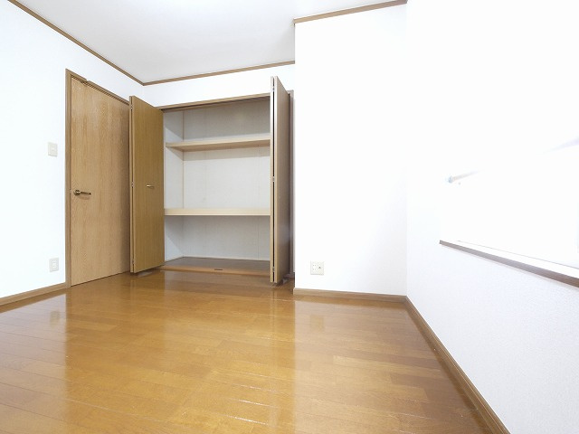 エトワールの洋室|コンパクトで使いやすい洋室です