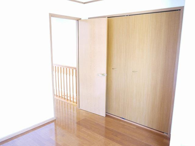 エトワールの洋室|コンパクトで使いやすい洋室です