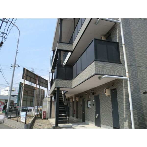 アンプルールフェール替地のエントランス