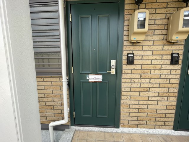 グランディールＡ棟の玄関